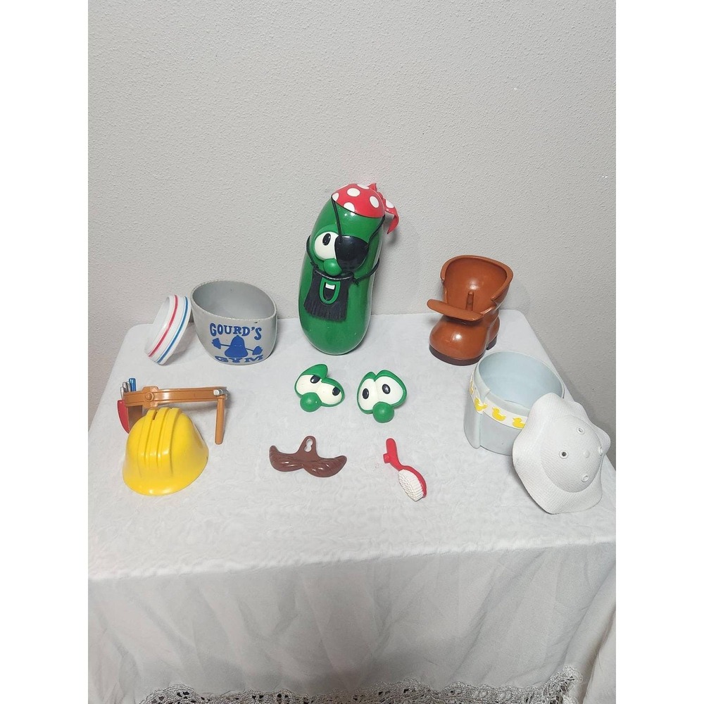 Fisher-Price Dress-up Mix-up Veggie Tales Larry the Cucumber Figure Set